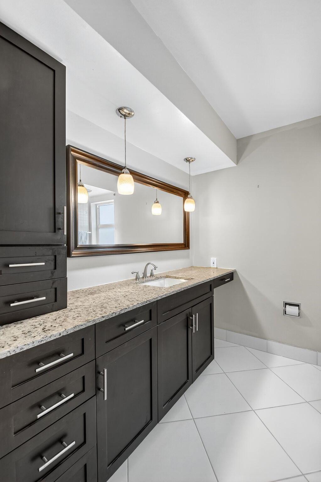 S/D OF 10-45-43, N 1/2 OF - Residential Lease