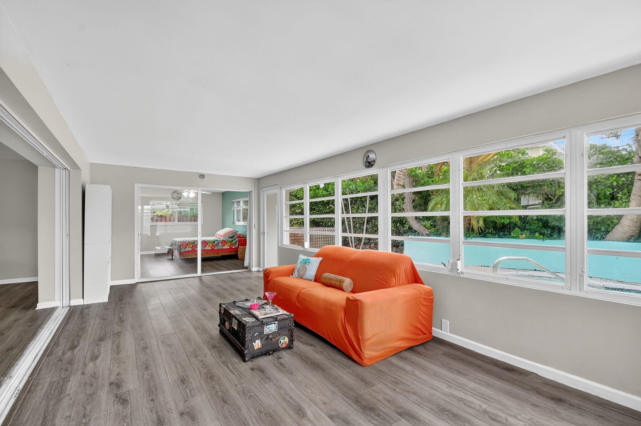 S/D OF 10-45-43, N 1/2 OF - Residential Lease