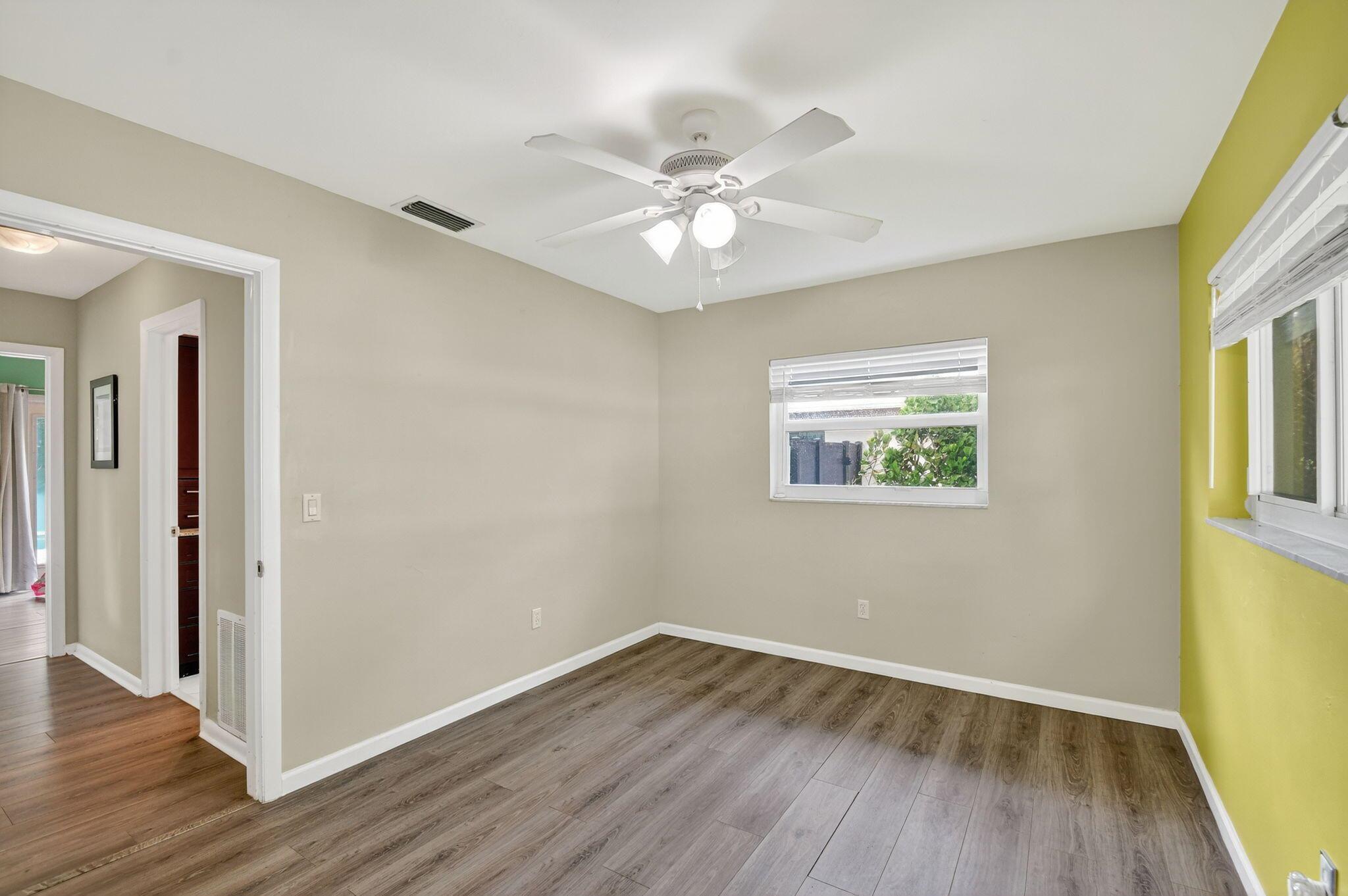 S/D OF 10-45-43, N 1/2 OF - Residential Lease