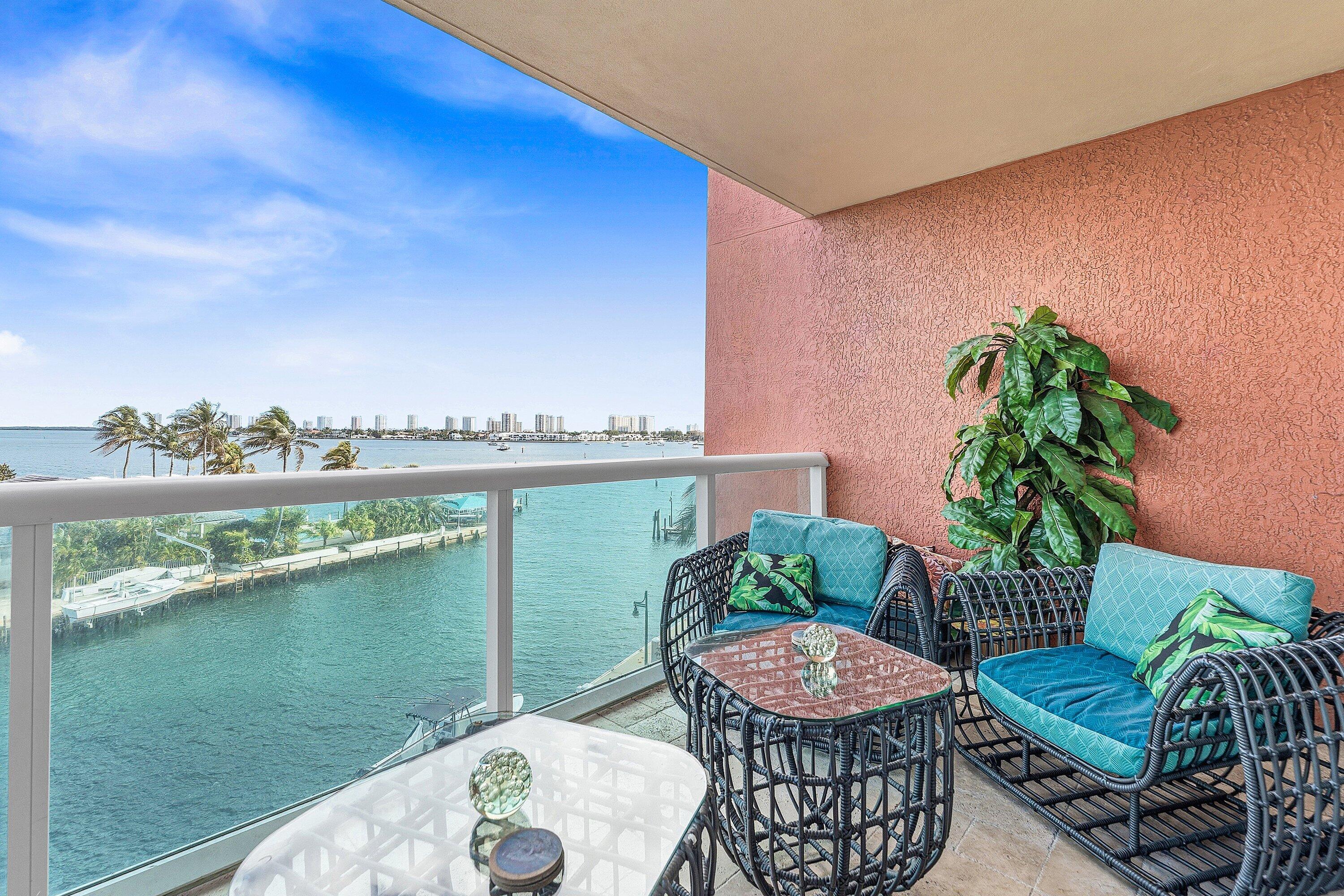 2650 Lake Shore Drive 401