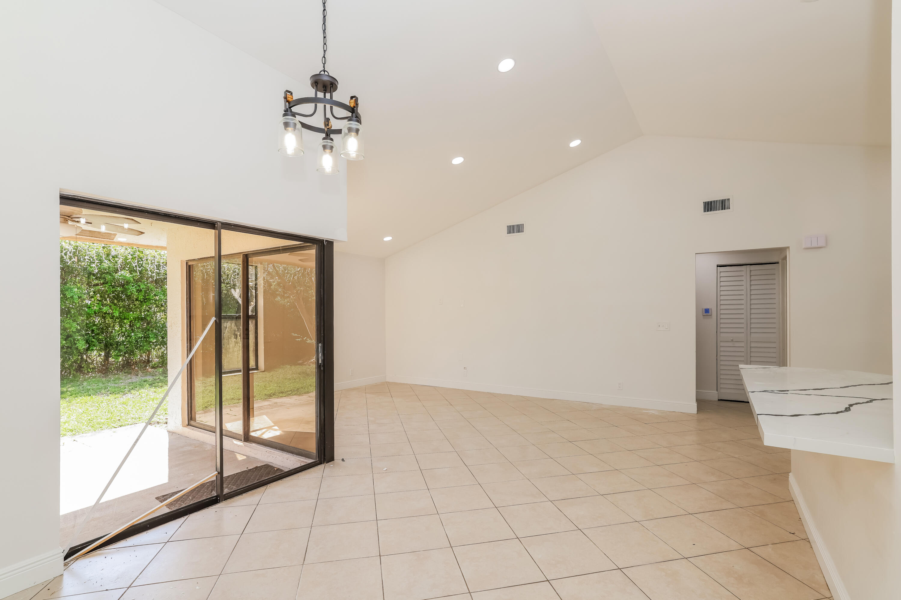 5134 NW 42nd Terrace