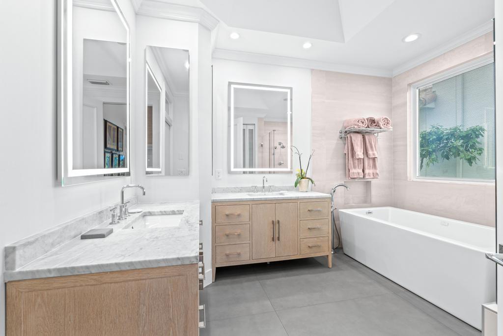 BENT CYPRESS - Residential