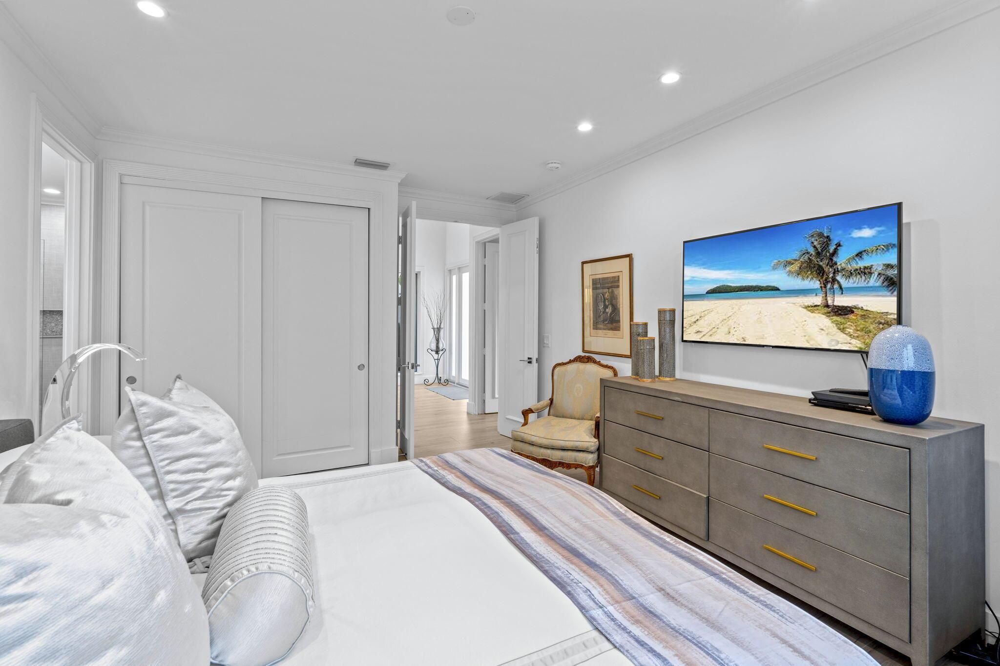 BENT CYPRESS - Residential