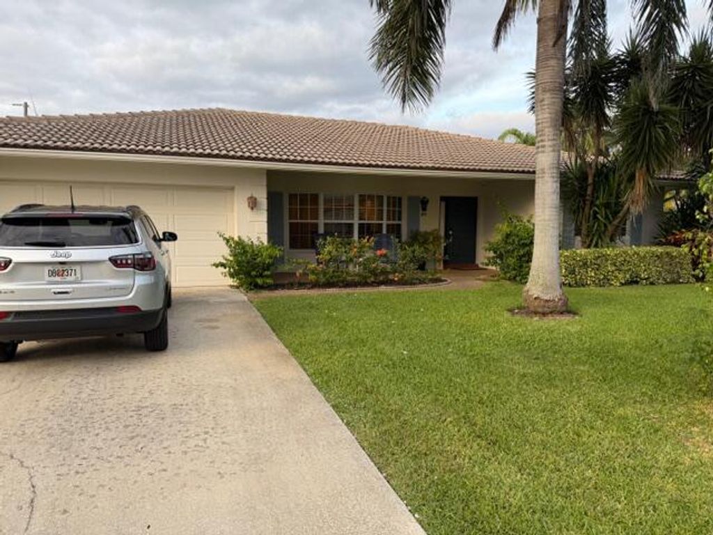 Photo of 899 Barcelona Drive, Boca Raton, FL 33432 (MLS # R11149080)