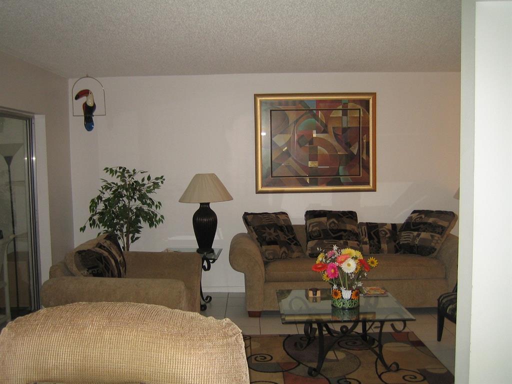 HOLLYBROOK  GOLF & TENNIS - Residential