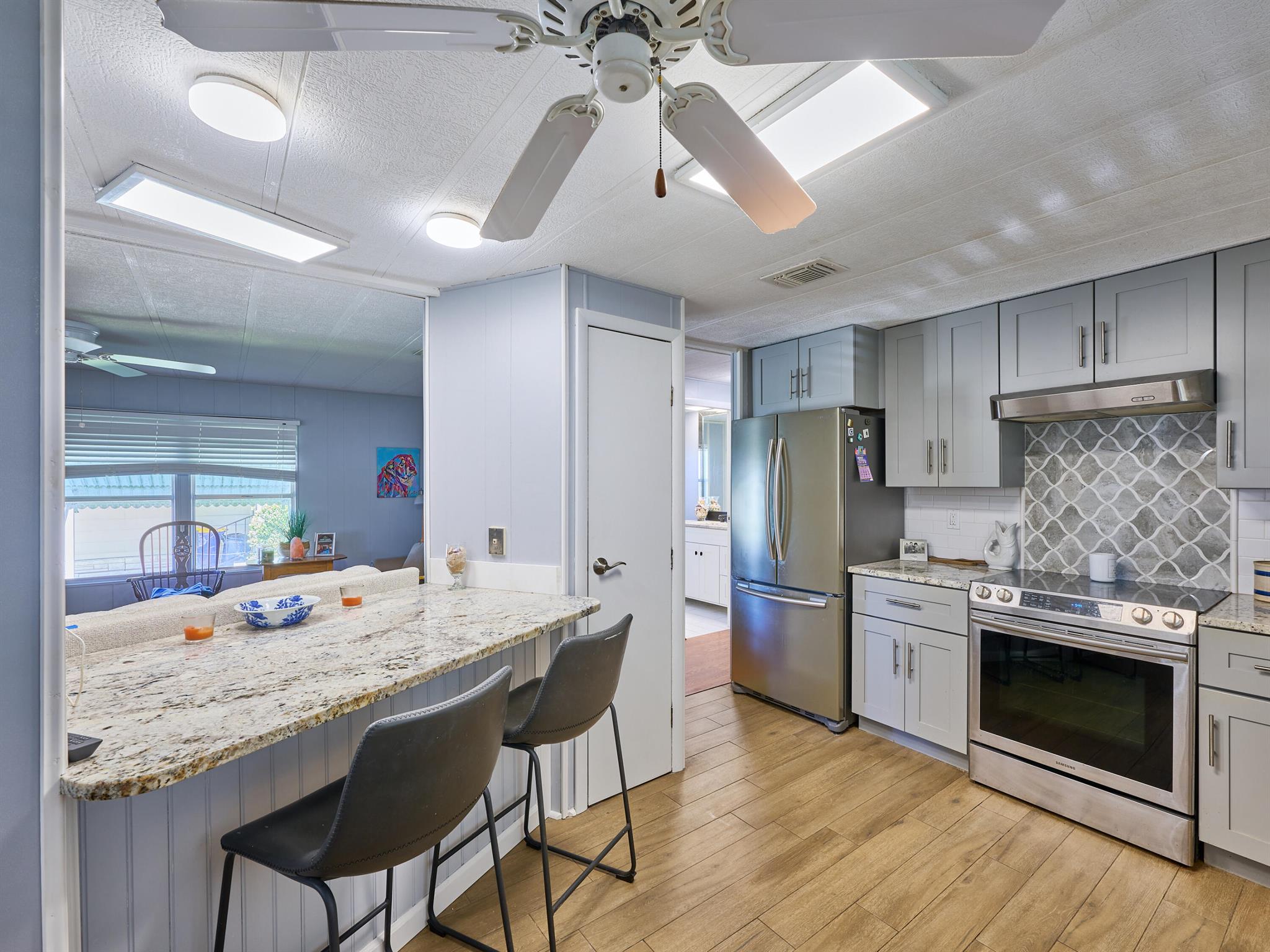 CAMBRIDGE AT HERITAGE RID - Residential