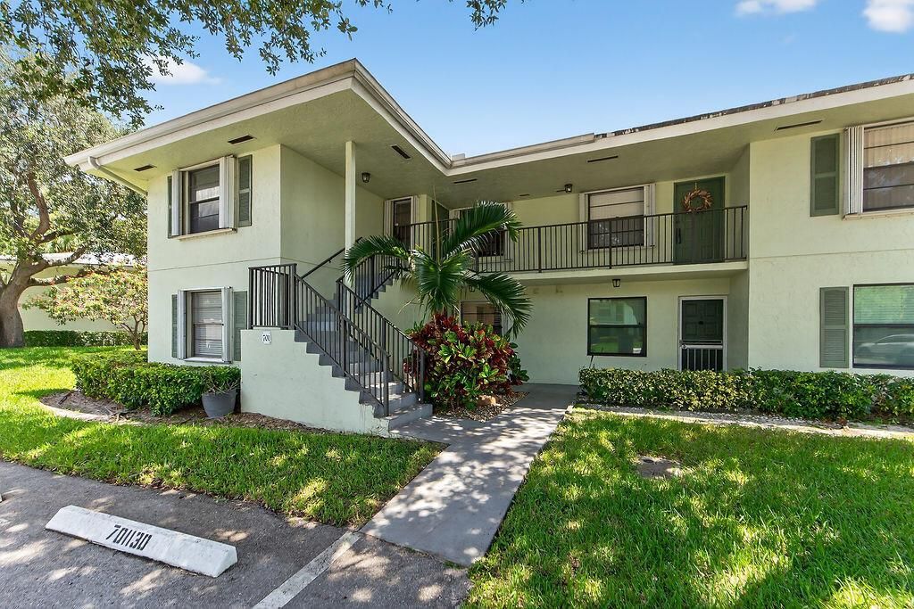 Photo of 701 Sabal Ridge Circle #A, Palm Beach Gardens, FL 33418 (MLS # R11111976)