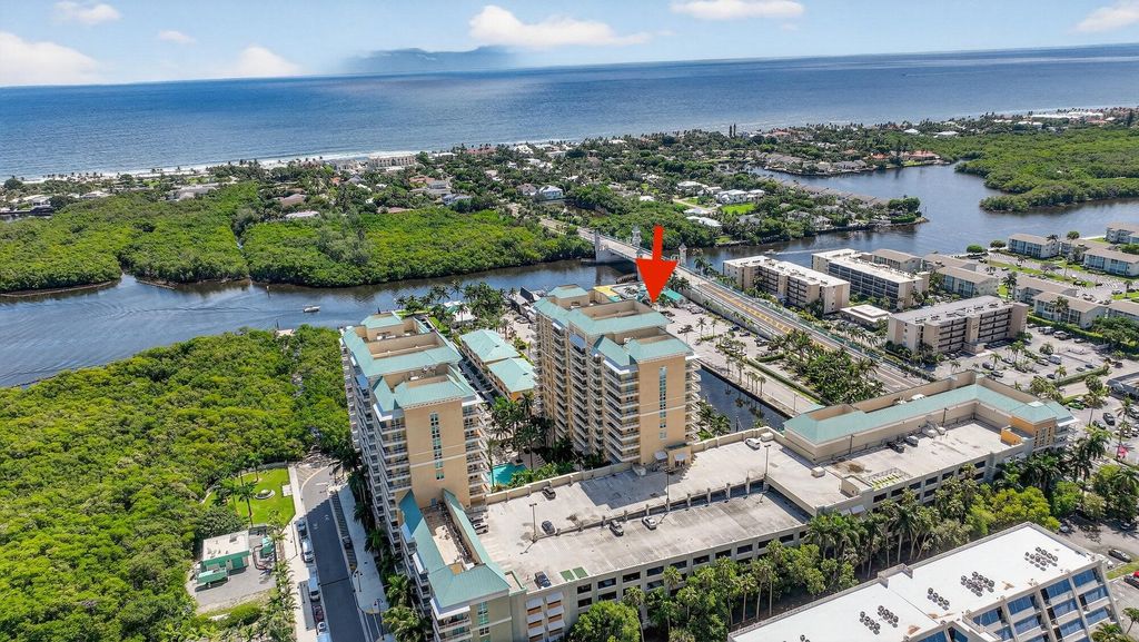 Photo of 625 Casa Loma Boulevard #Ph 06, Boynton Beach, FL 33435 (MLS # R11133604)