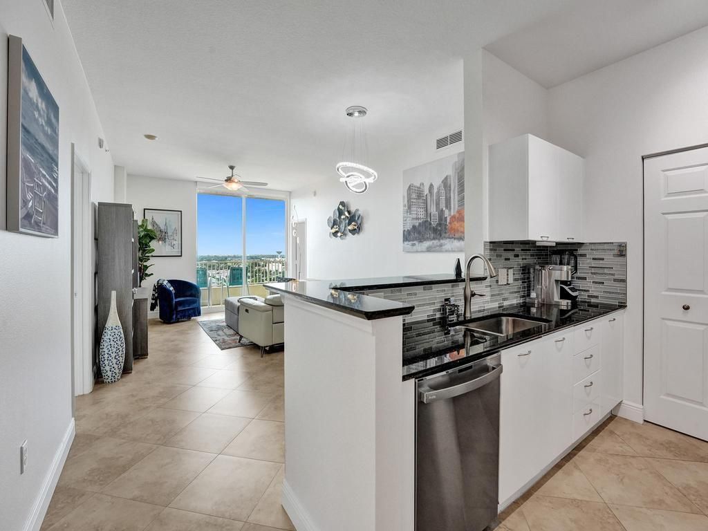 Photo of 625 Casa Loma Boulevard #Ph 06, Boynton Beach, FL 33435 (MLS # R11133604)