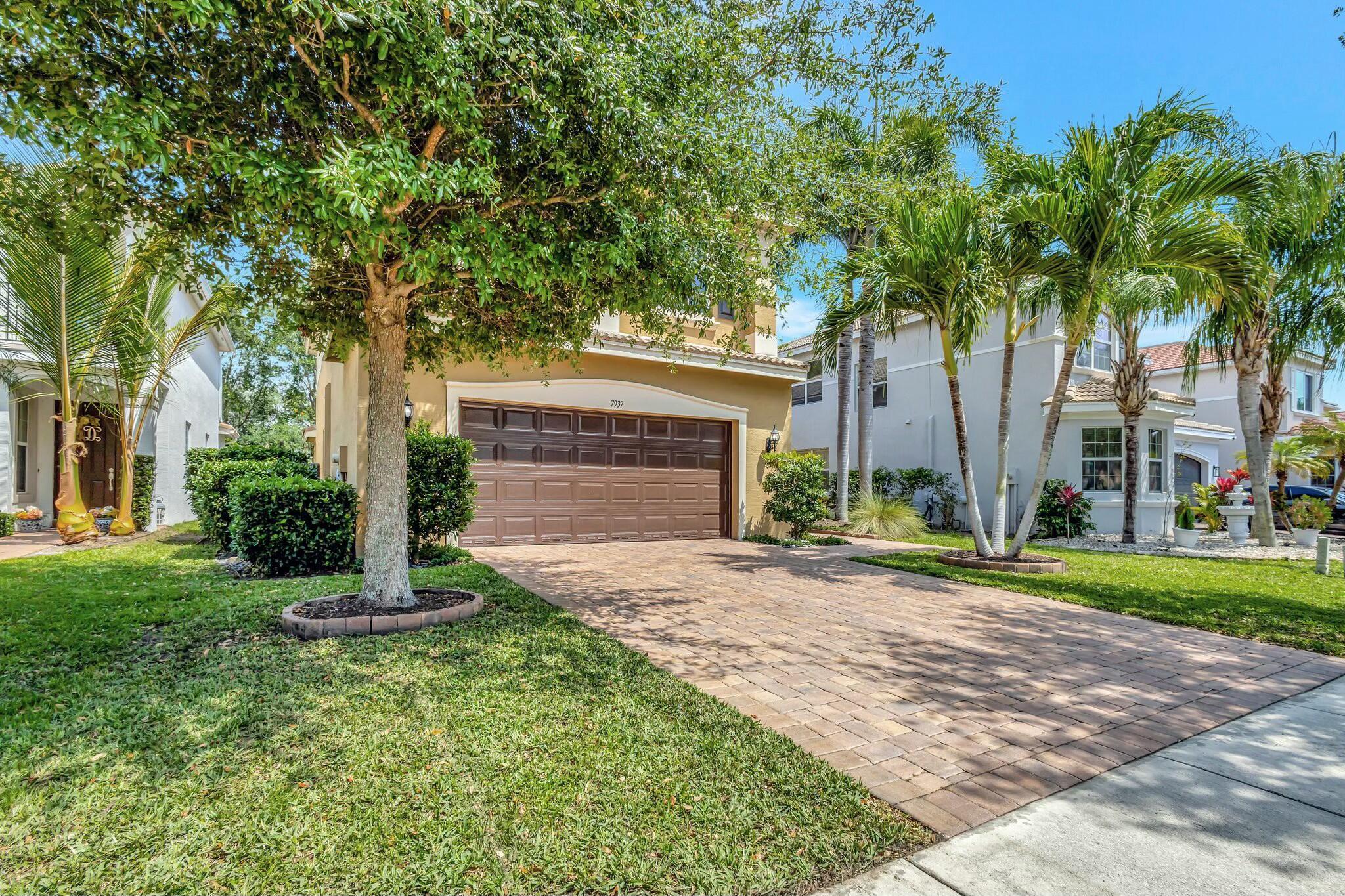 7937 Emerald Winds Circle