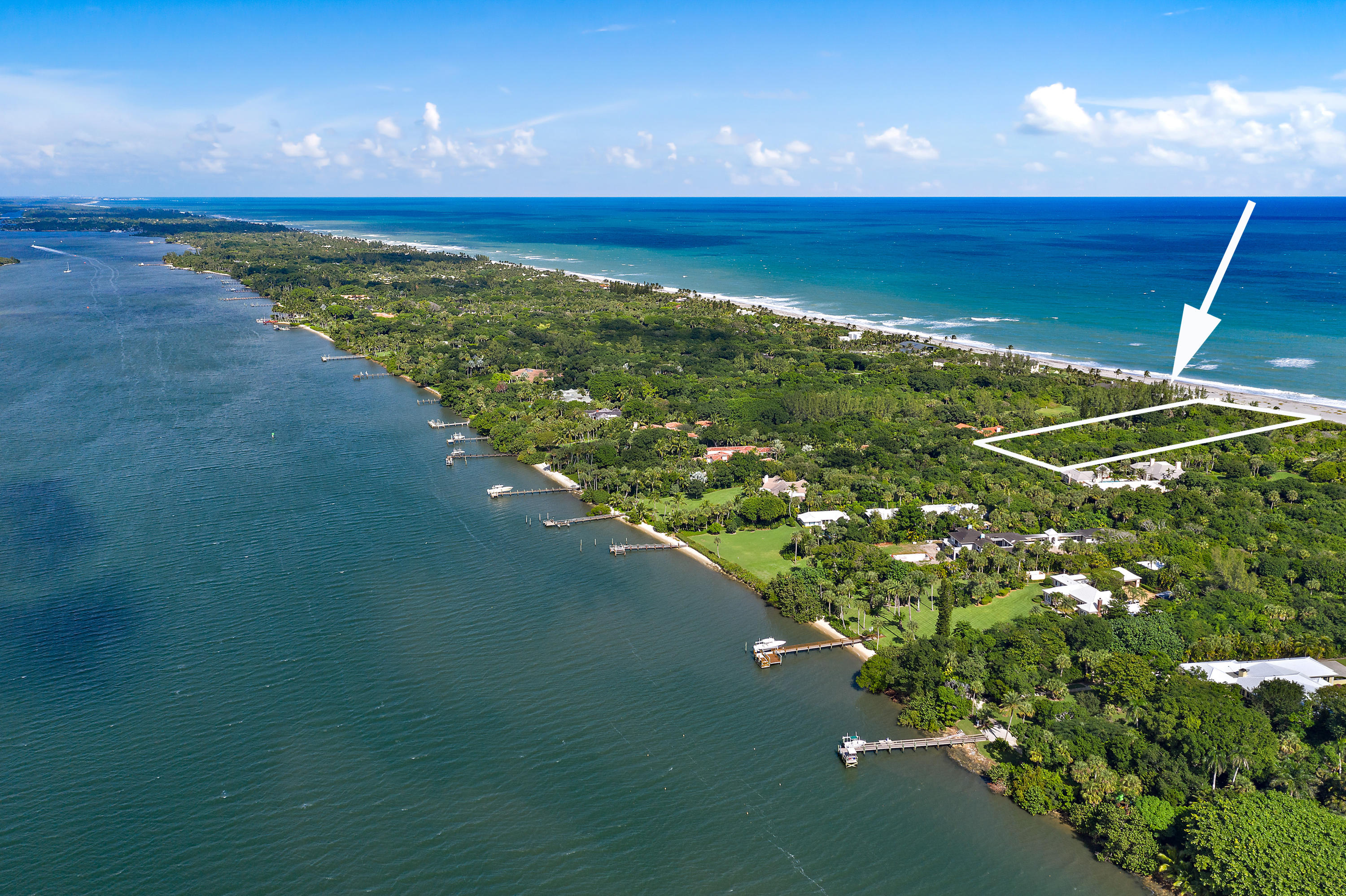 JUPITER ISLAND - Land