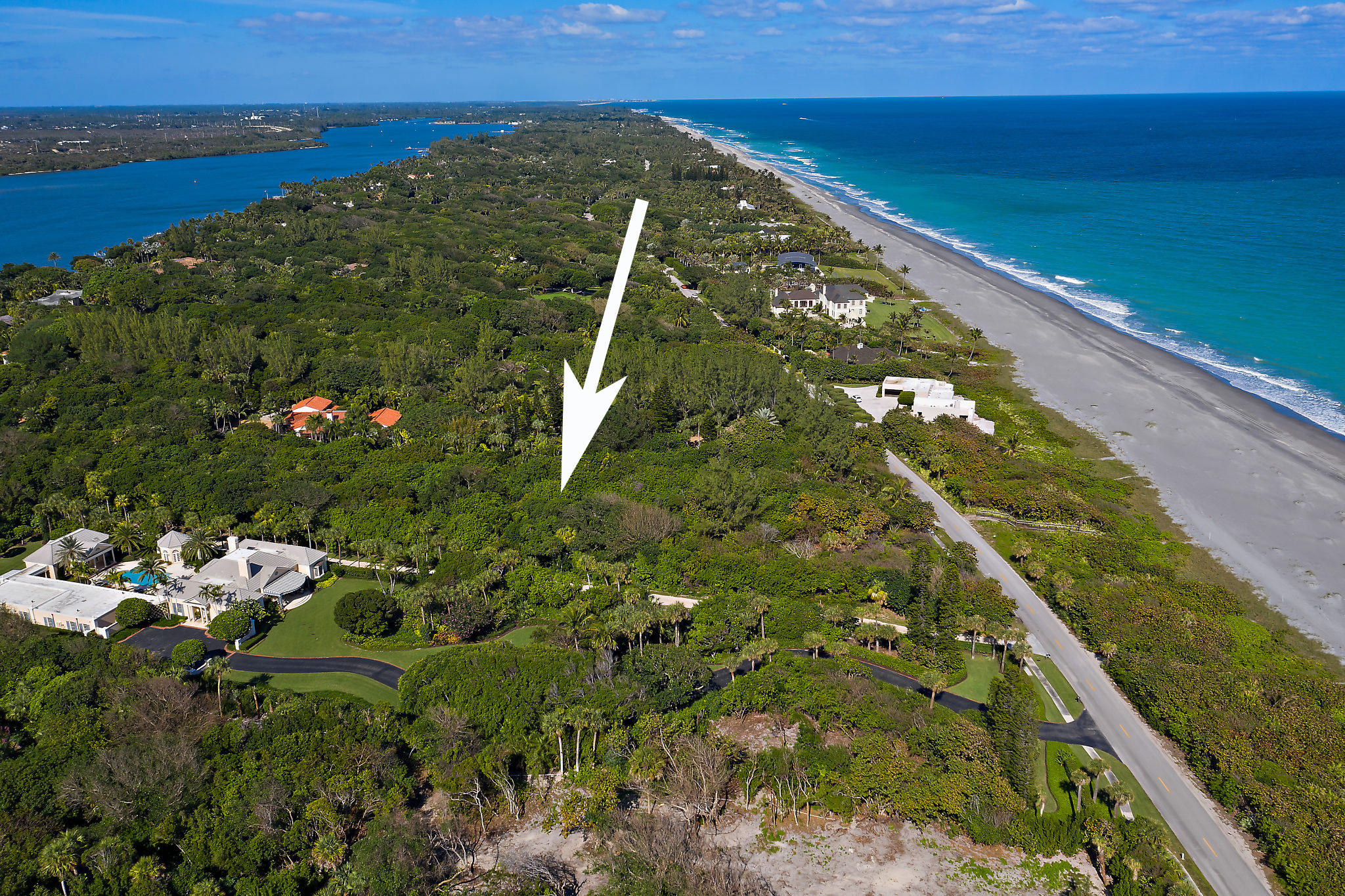 JUPITER ISLAND - Land