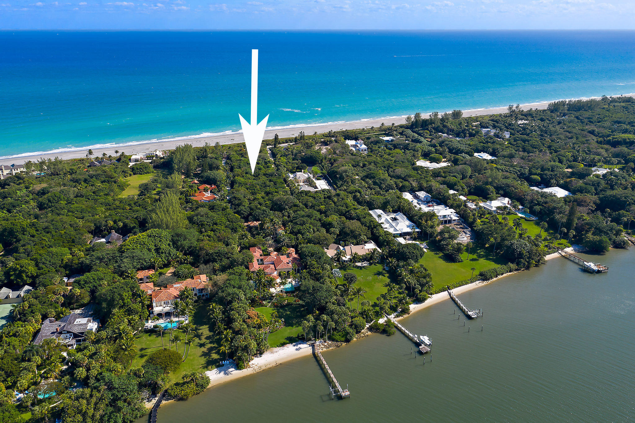 JUPITER ISLAND - Land