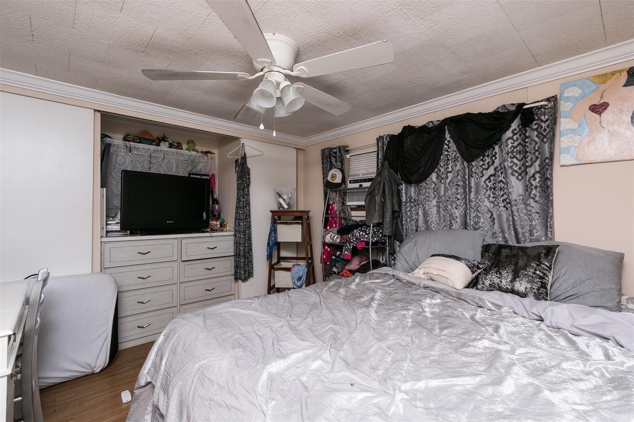Park City Sec Two 56-25 B - Residential