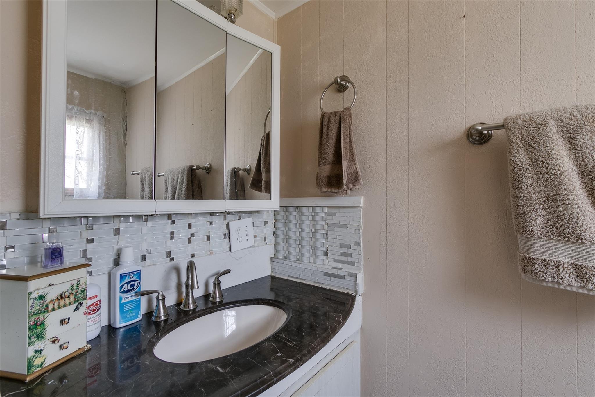 Park City Sec Two 56-25 B - Residential