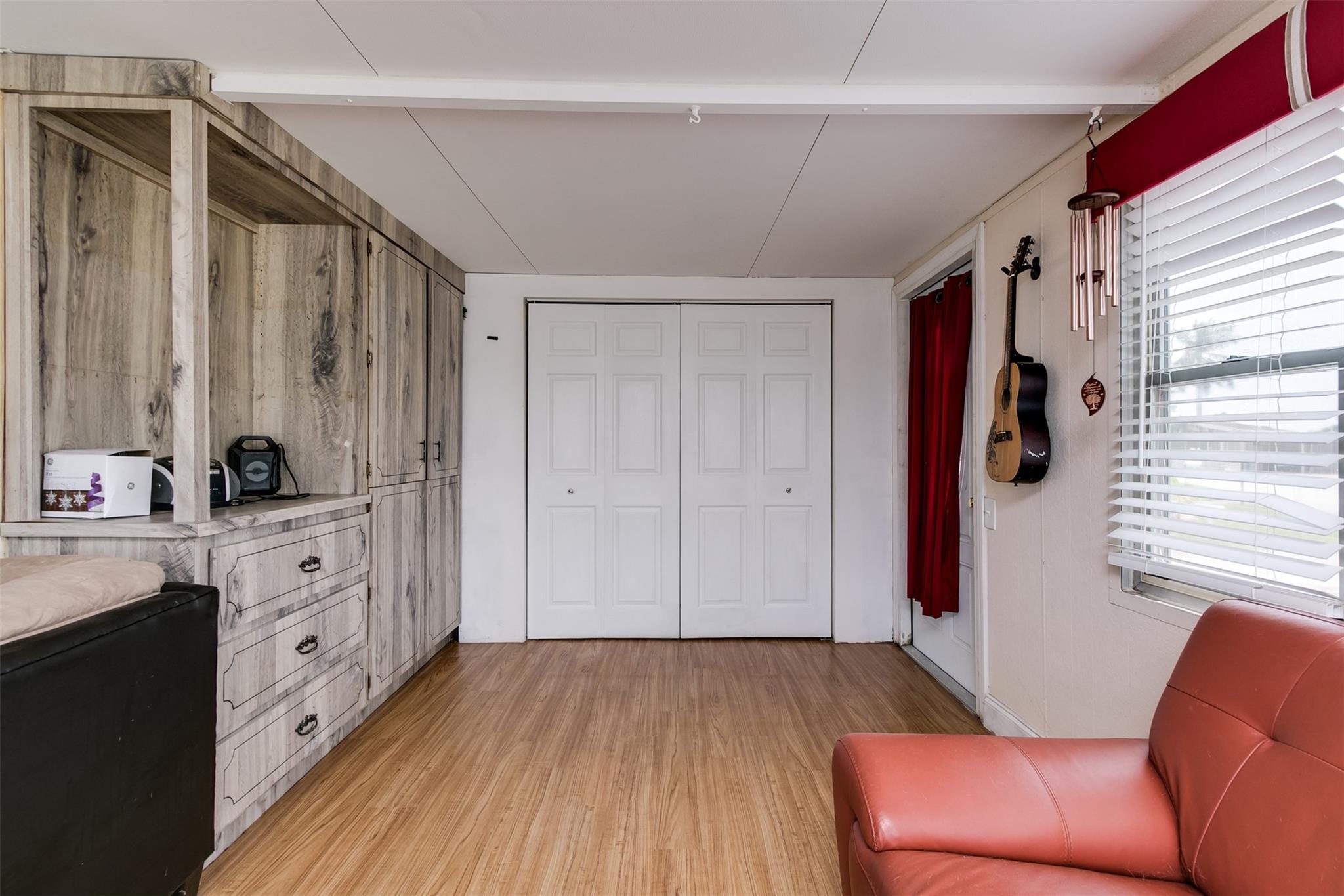 Park City Sec Two 56-25 B - Residential