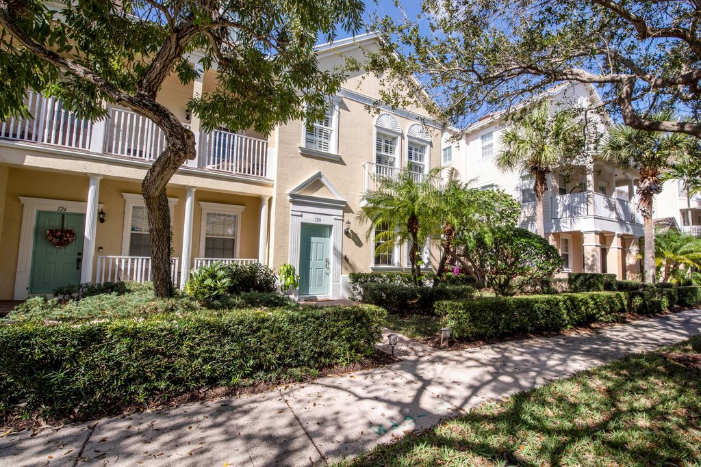 Photo of 120 W Thatch Palm Circle, Jupiter, FL 33458 (MLS # R11158795)