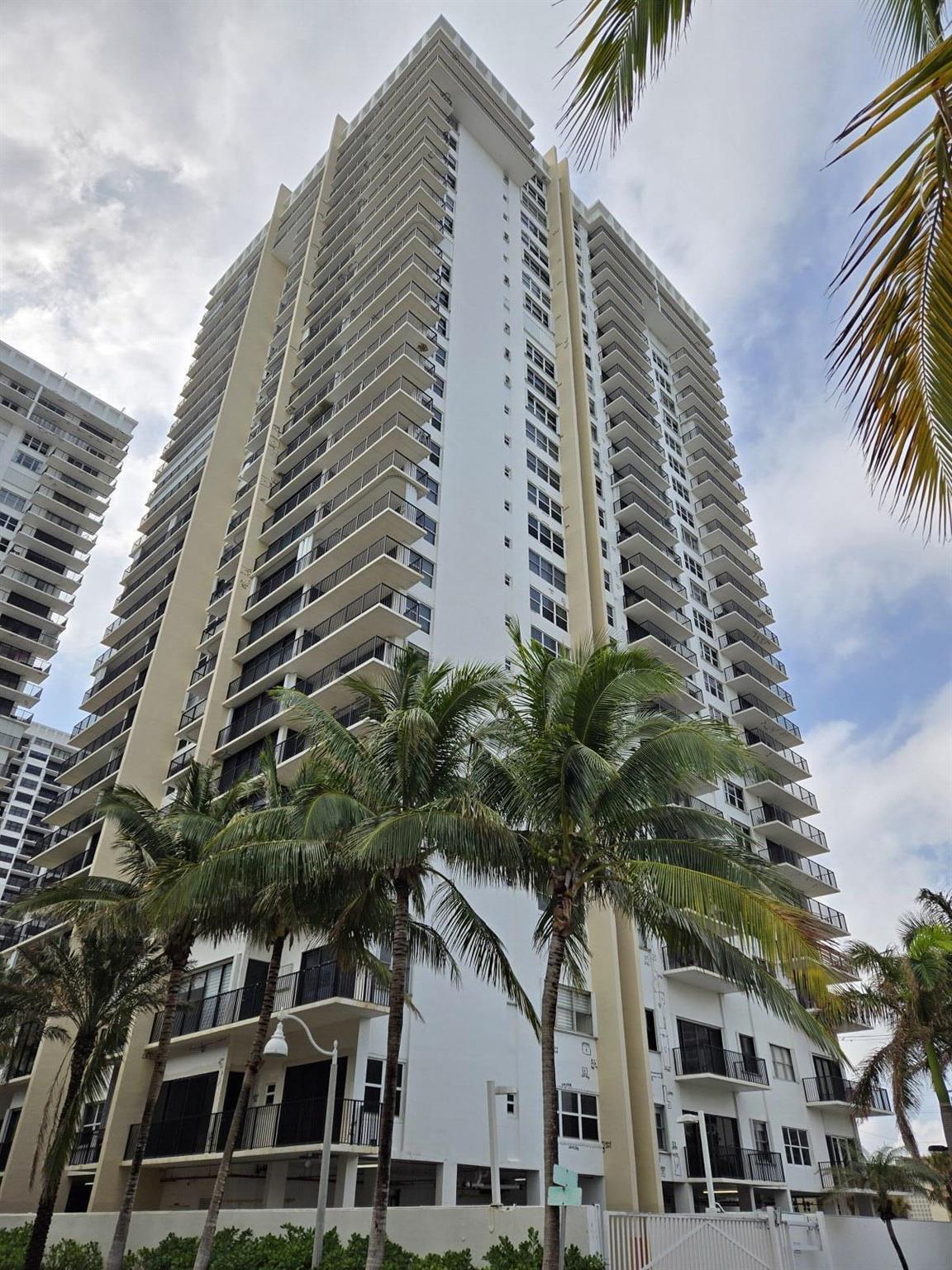 QUADOMAIN TOWER I AND IV - Residential Lease