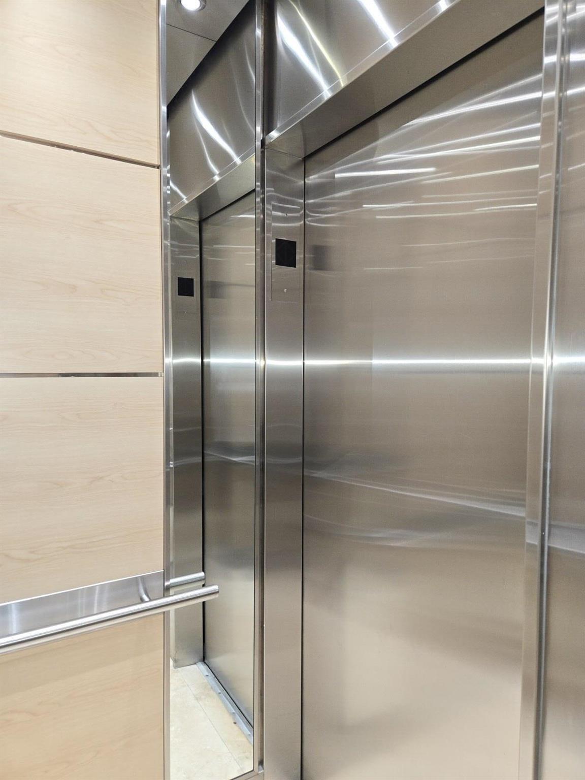 QUADOMAIN TOWER I AND IV - Residential Lease