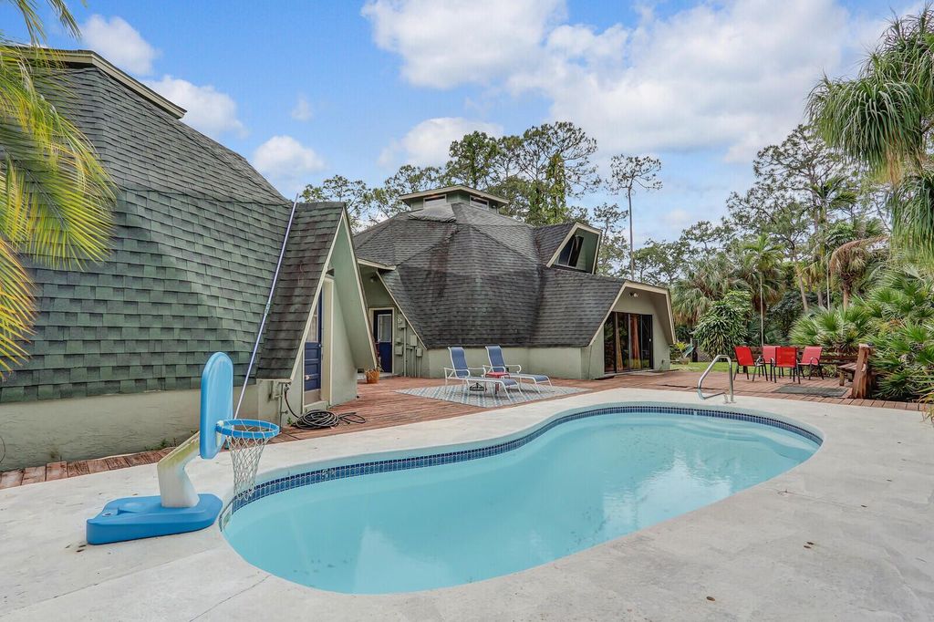 Photo of 10530 Sandy Run, Jupiter, FL 33478 (MLS # R11075337)