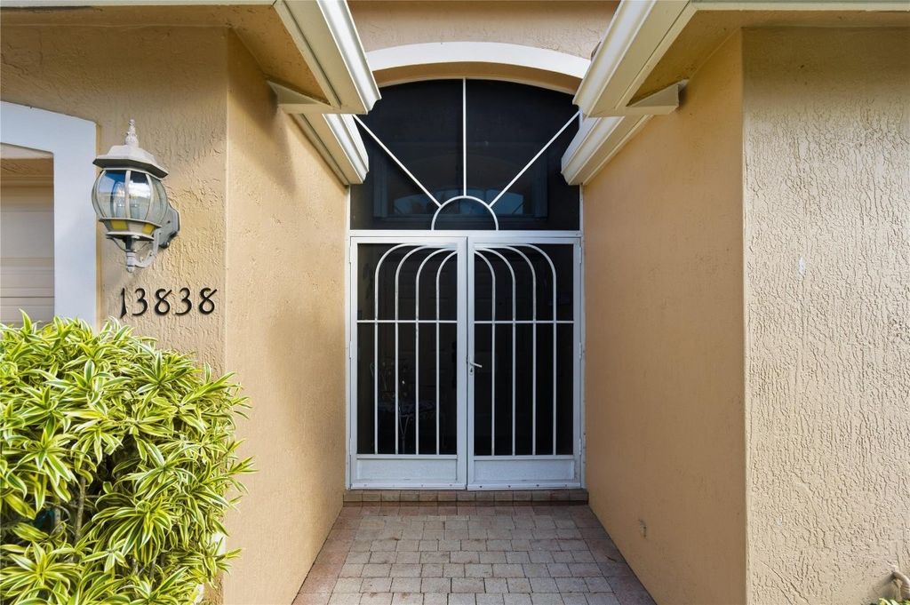 Photo of 13838 Via Tivoli, Delray Beach, FL 33446 (MLS # F10544217)