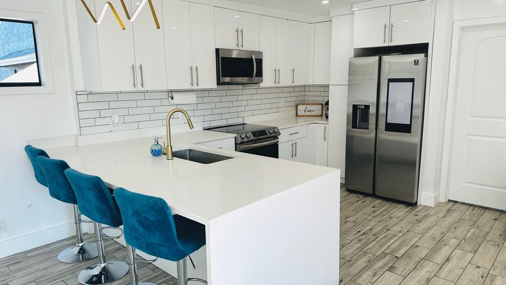 Photo of 18 Crossings Circle #E, Boynton Beach, FL 33435 (MLS # F10441643)