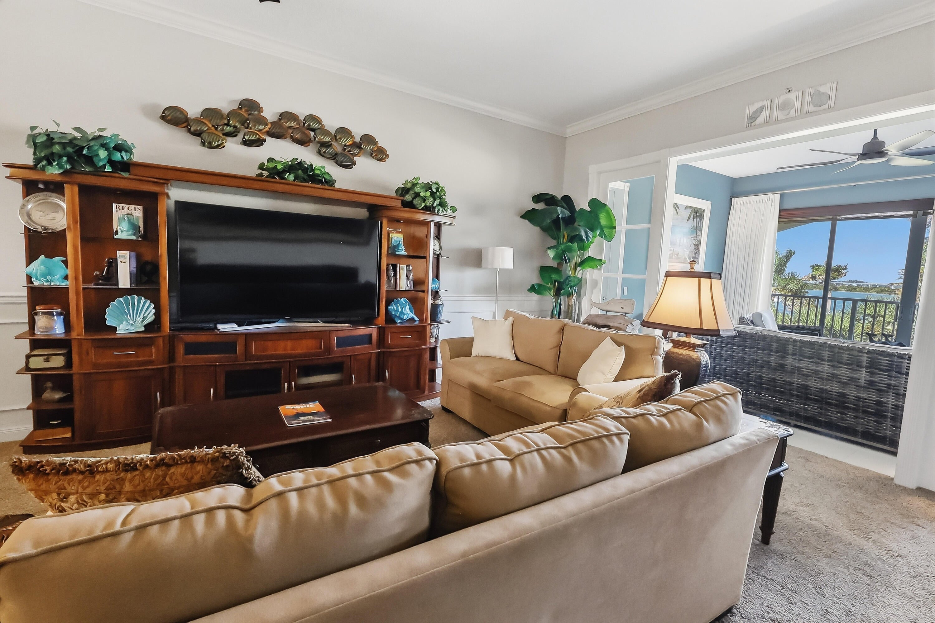 36 HARBOUR ISLE Drive W 304
