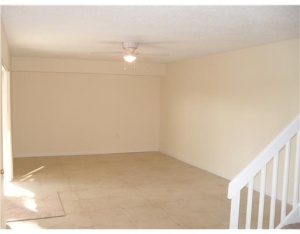 WATERSIDE LUXURY TOWNHOME - Residential Lease