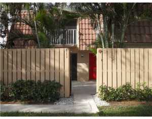 WATERSIDE LUXURY TOWNHOME - Residential Lease