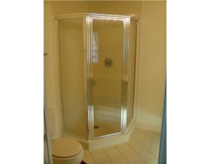 WATERSIDE LUXURY TOWNHOME - Residential Lease