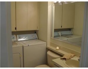 WATERSIDE LUXURY TOWNHOME - Residential Lease