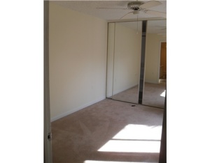 WATERSIDE LUXURY TOWNHOME - Residential Lease