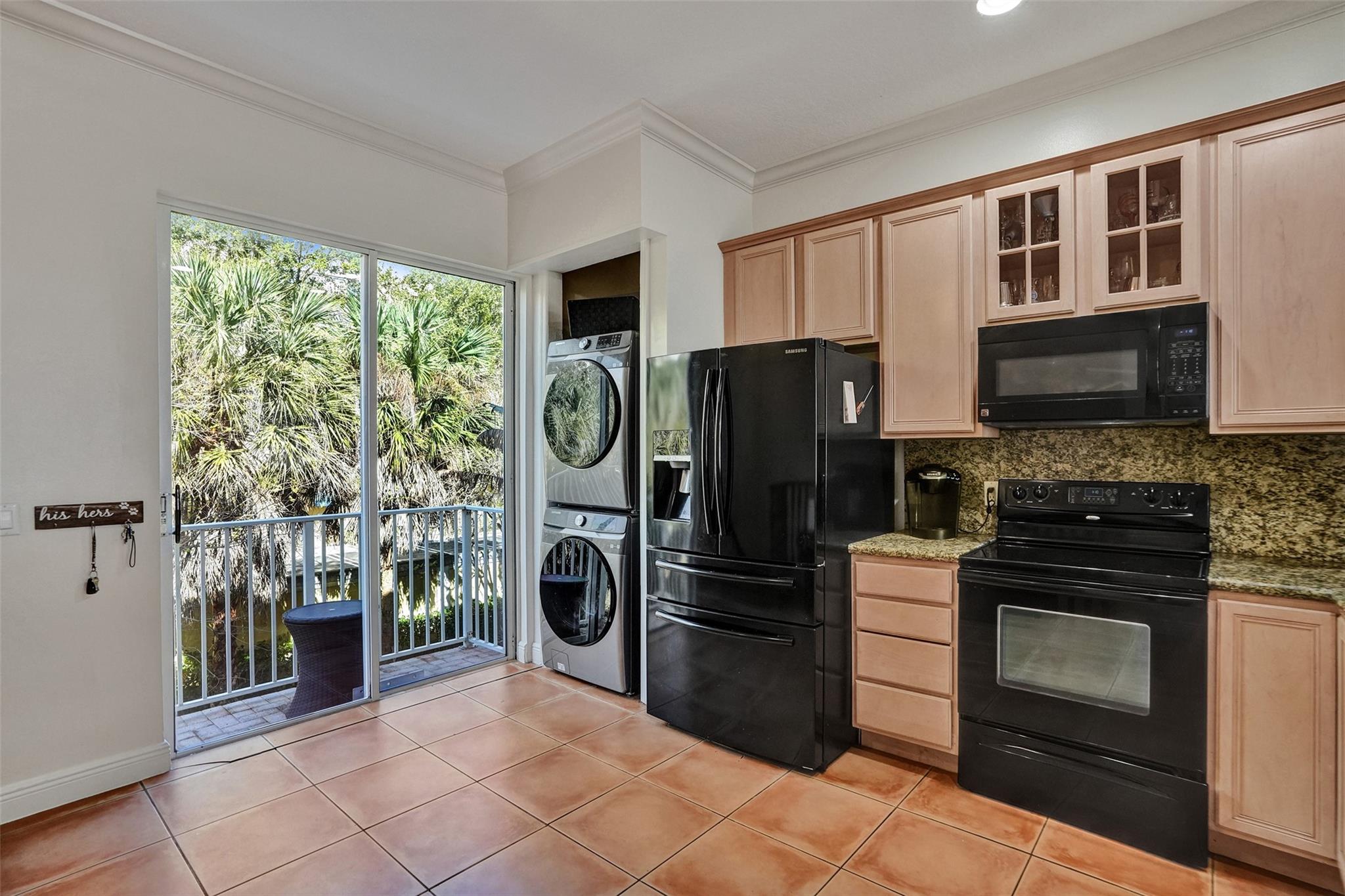 2453 NE 14th Street Cswy 2453