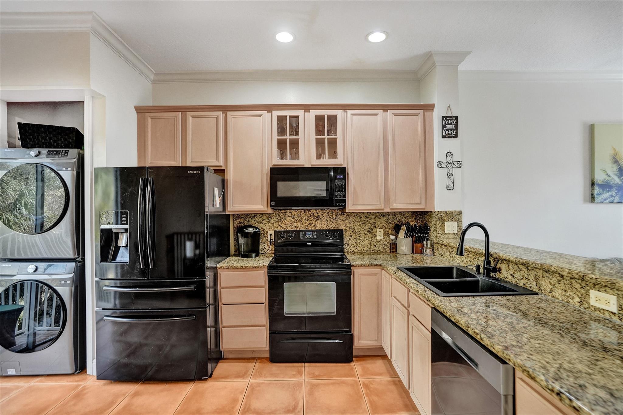 2453 NE 14th Street Cswy 2453
