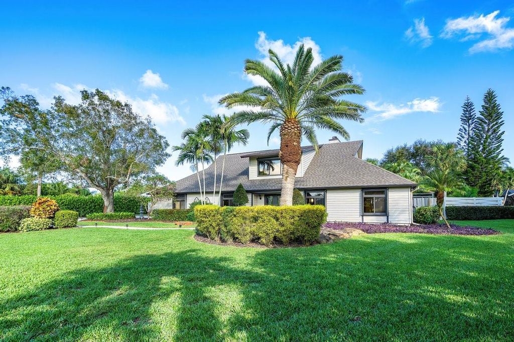 Photo of 304 Elm Terrace, Jensen Beach, FL 34957 (MLS # F10483075)