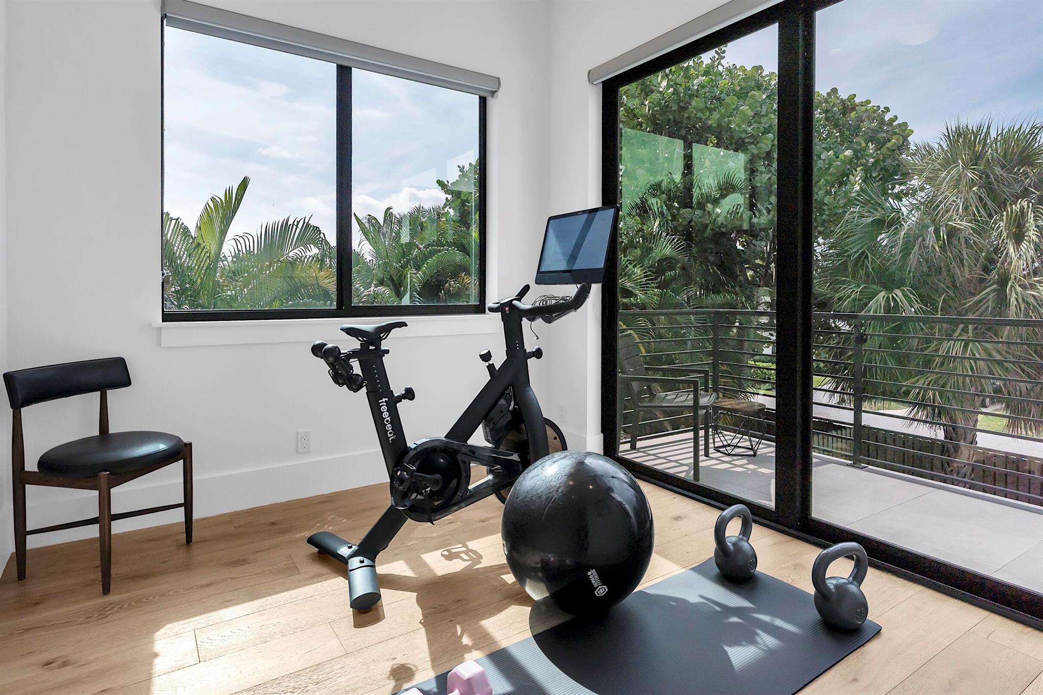 NORTH LAKE WORTH - Residential