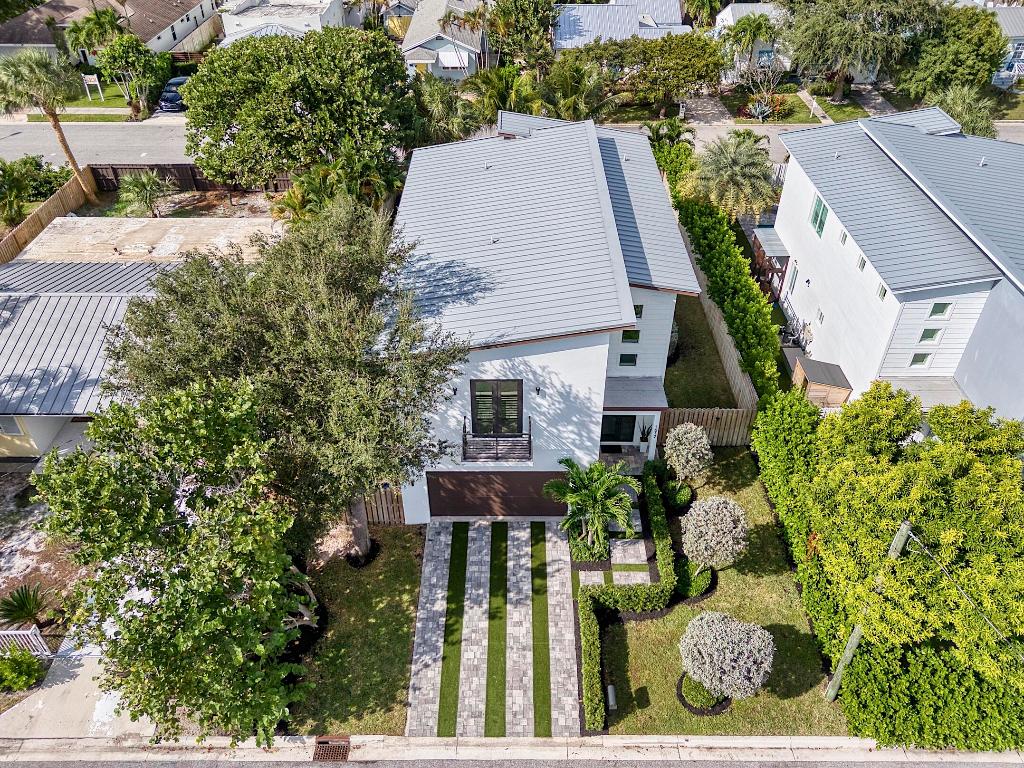 NORTH LAKE WORTH - Residential