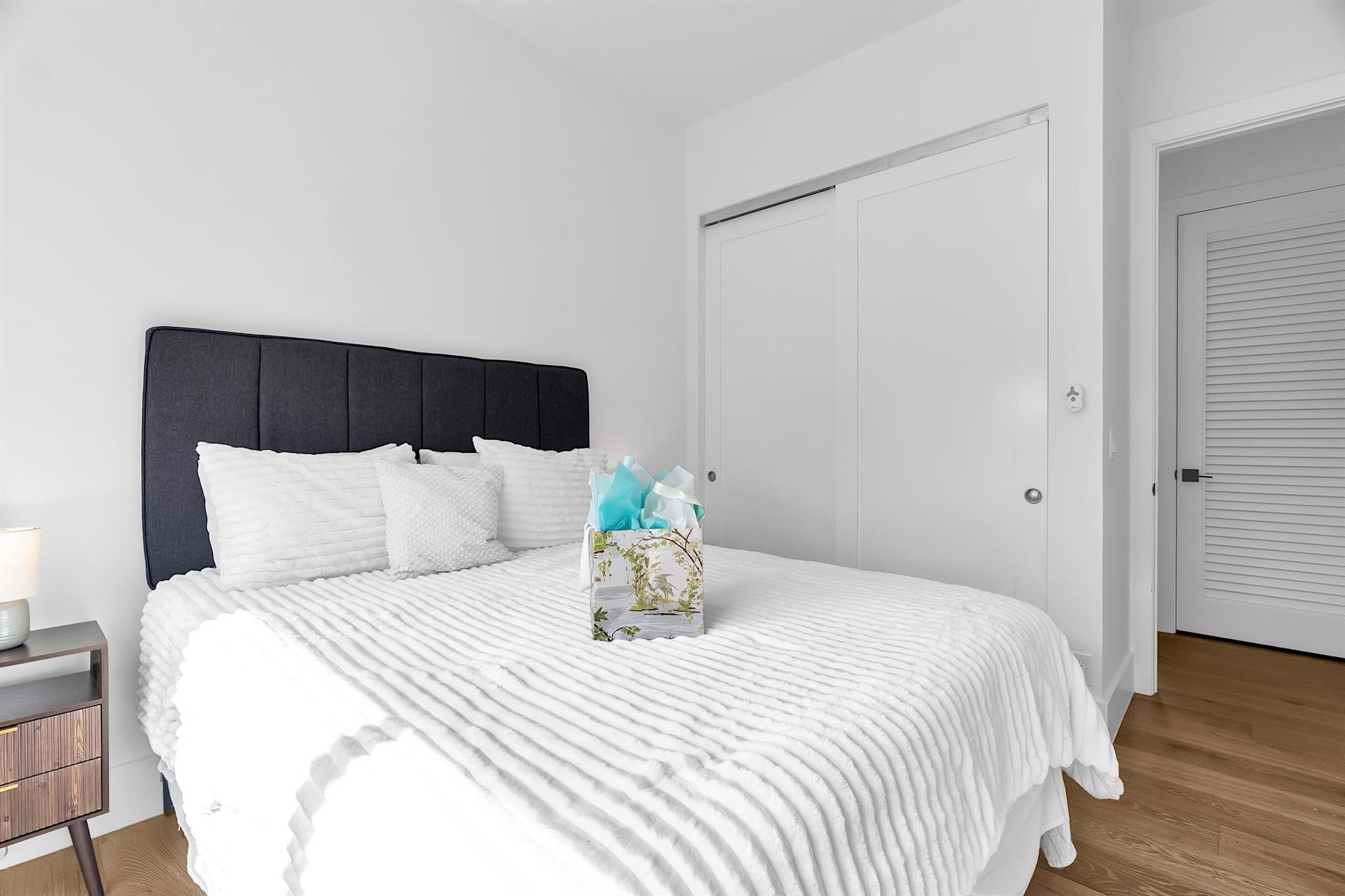 NORTH LAKE WORTH - Residential