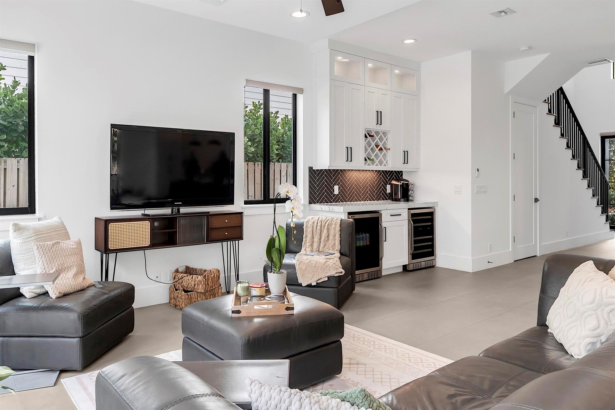 NORTH LAKE WORTH - Residential