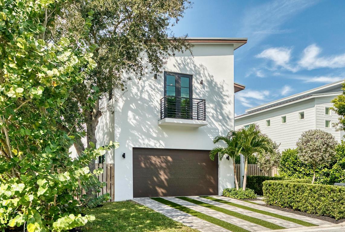 NORTH LAKE WORTH - Residential