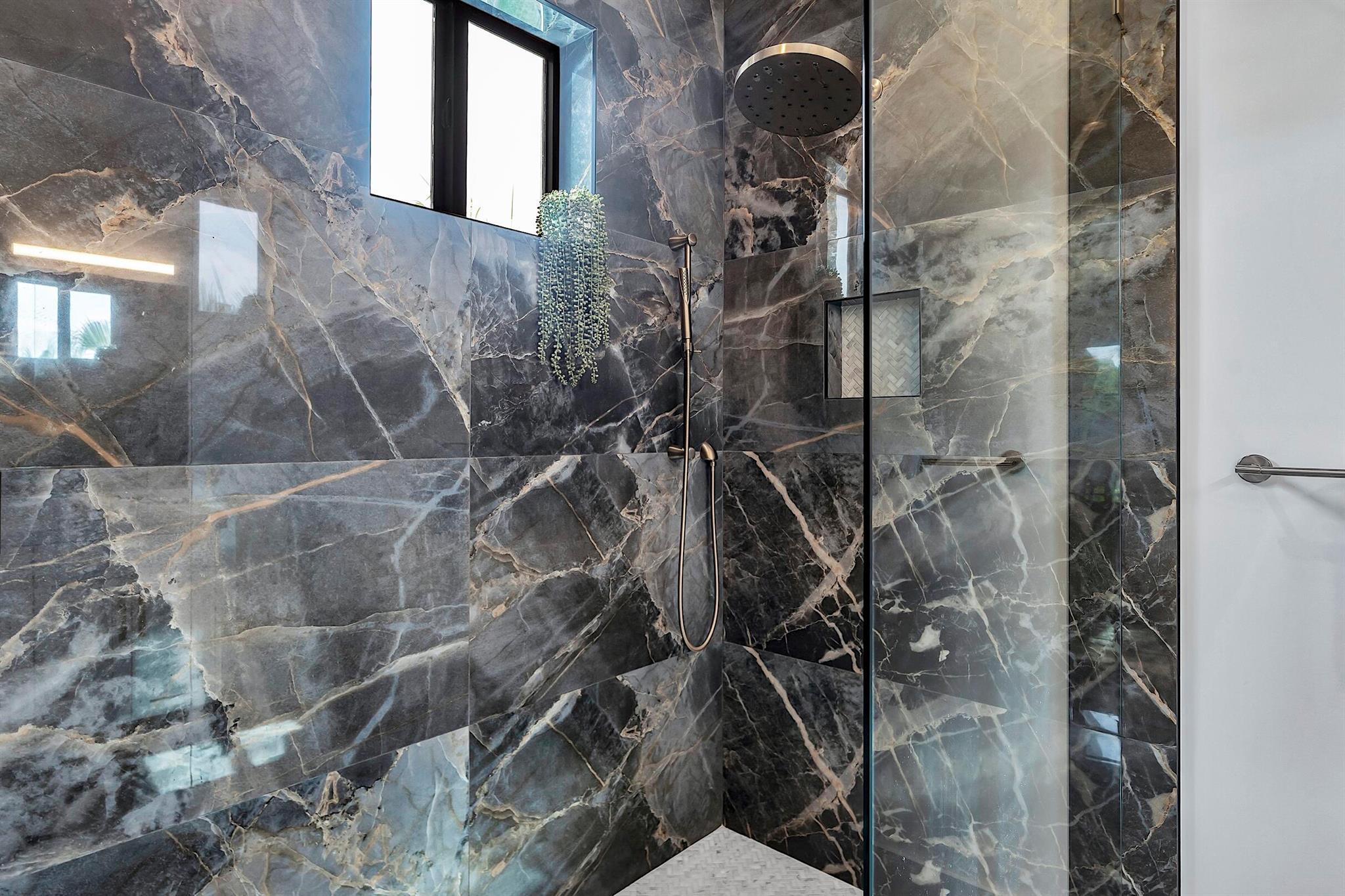 NORTH LAKE WORTH - Residential