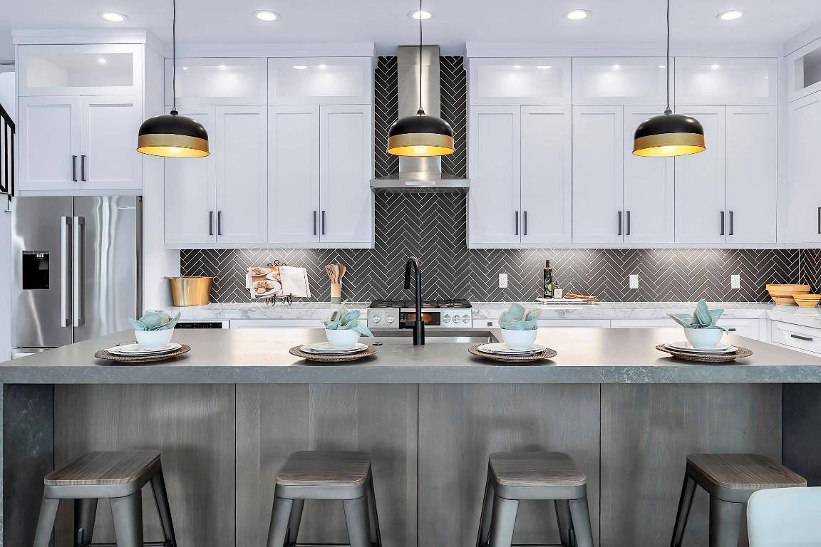 NORTH LAKE WORTH - Residential