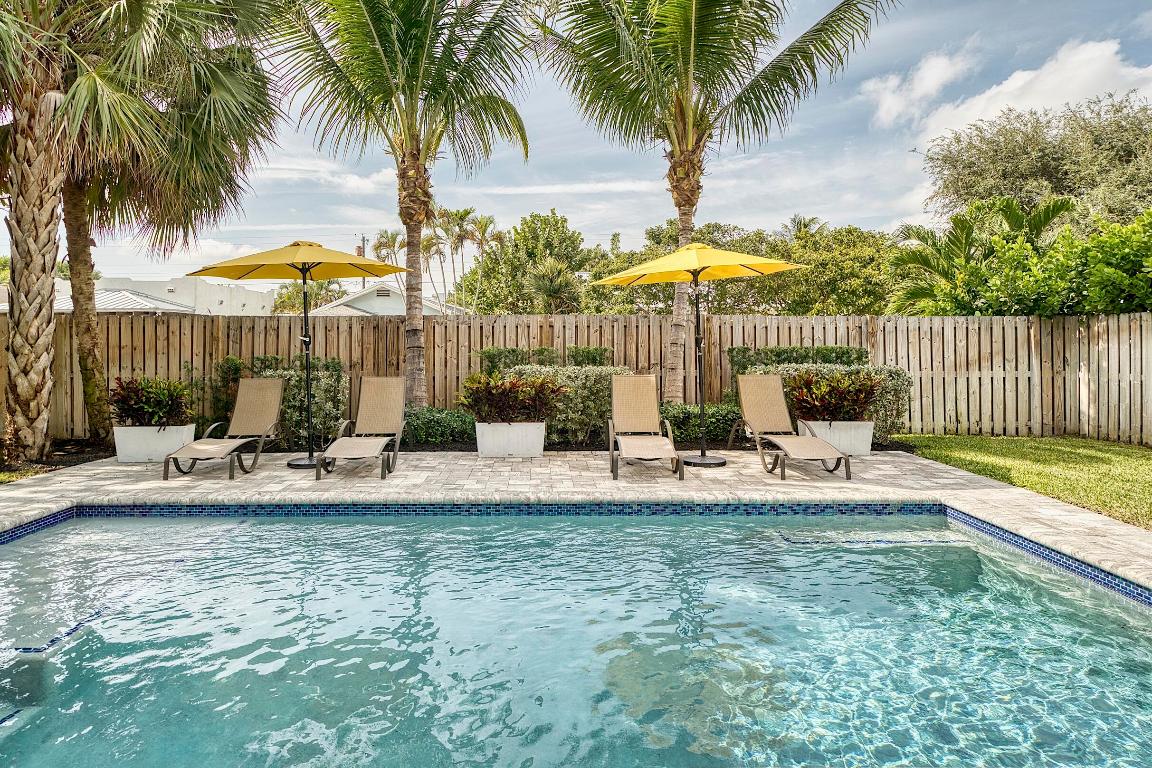 NORTH LAKE WORTH - Residential