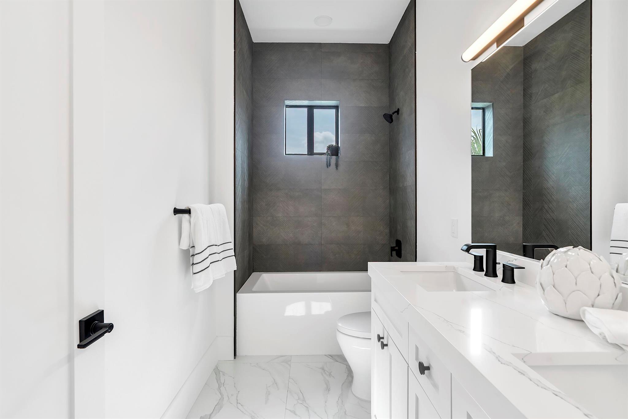 NORTH LAKE WORTH - Residential