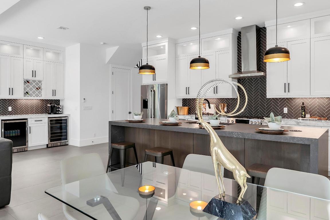 NORTH LAKE WORTH - Residential