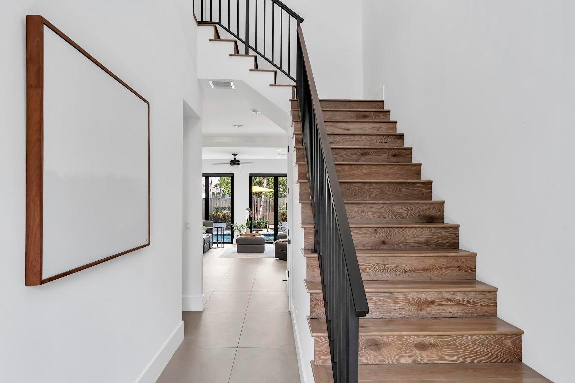 NORTH LAKE WORTH - Residential