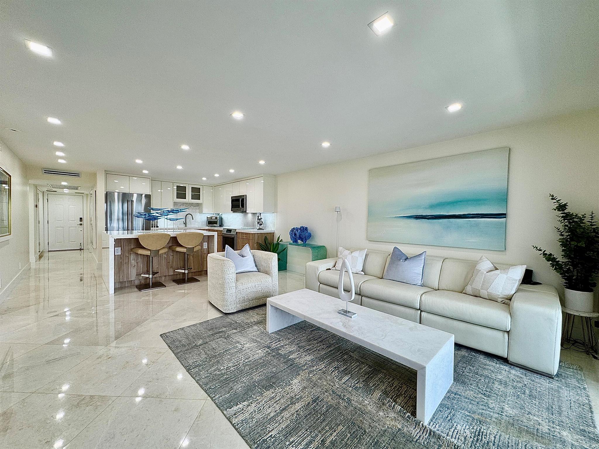 2871 N Ocean Boulevard R358