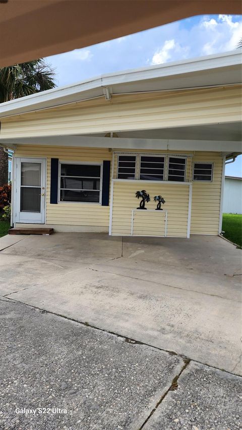 A home in Okeechobee