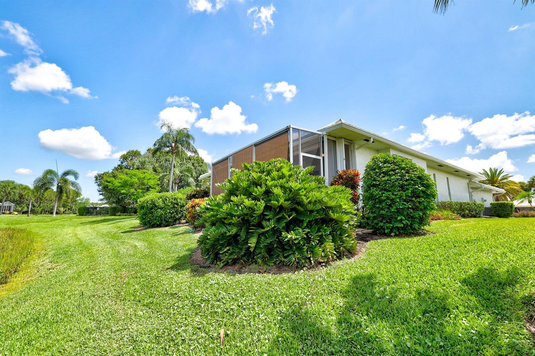 FAIRWAY ISLE PARCEL 8 BLK - Residential