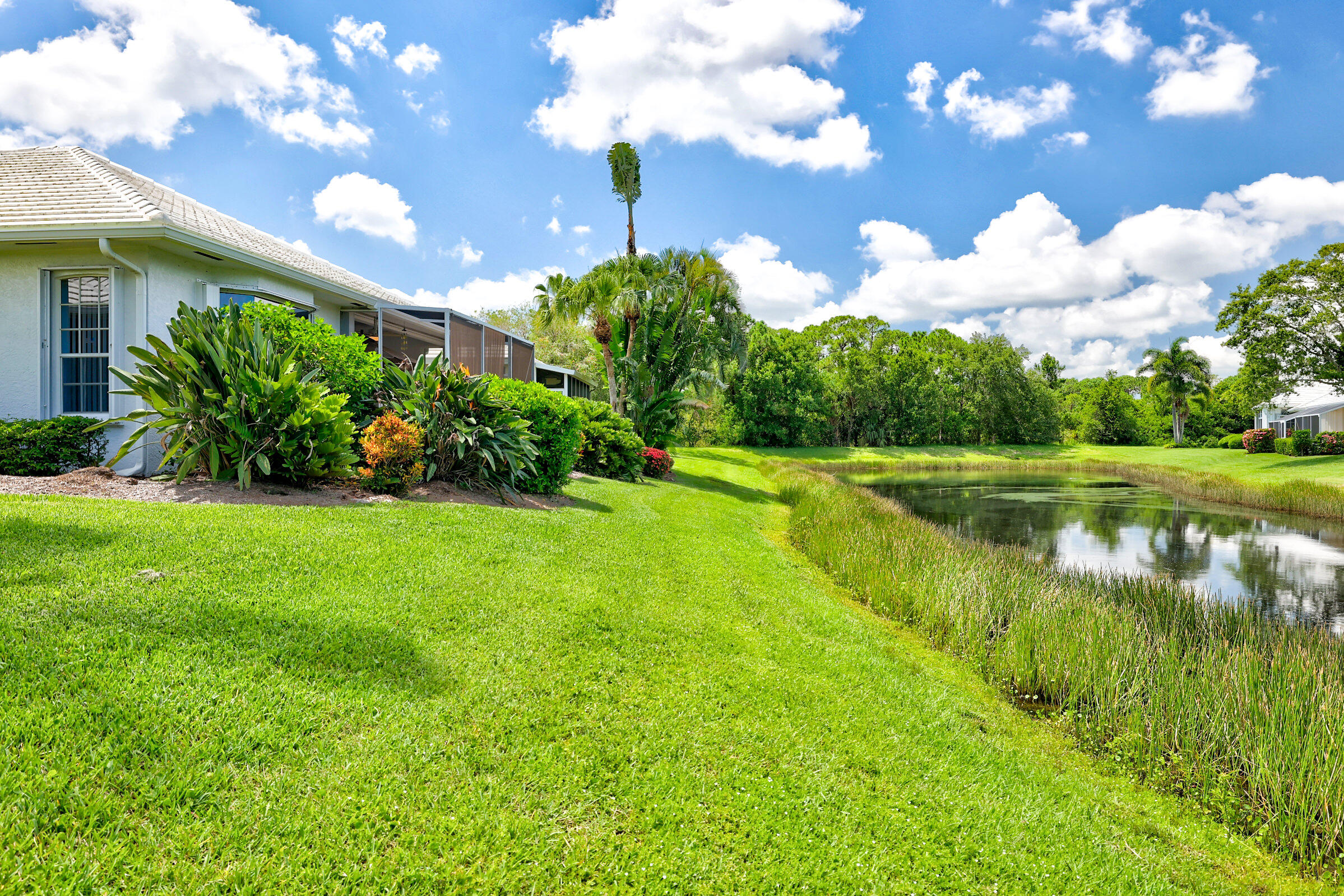 FAIRWAY ISLE PARCEL 8 BLK 15 - Residential